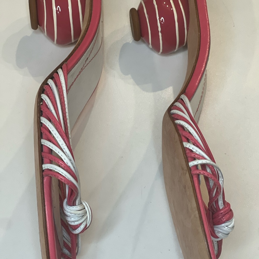 Kate Spade New York Pink & White Sandals in Excellent Condition - Picture 4 of 15